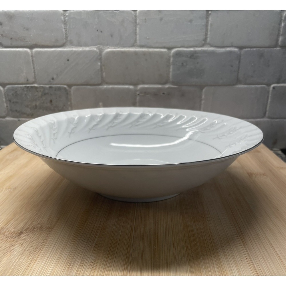 Amcrest "Snow Rose" Fine China 9"‎ Serving Bowl